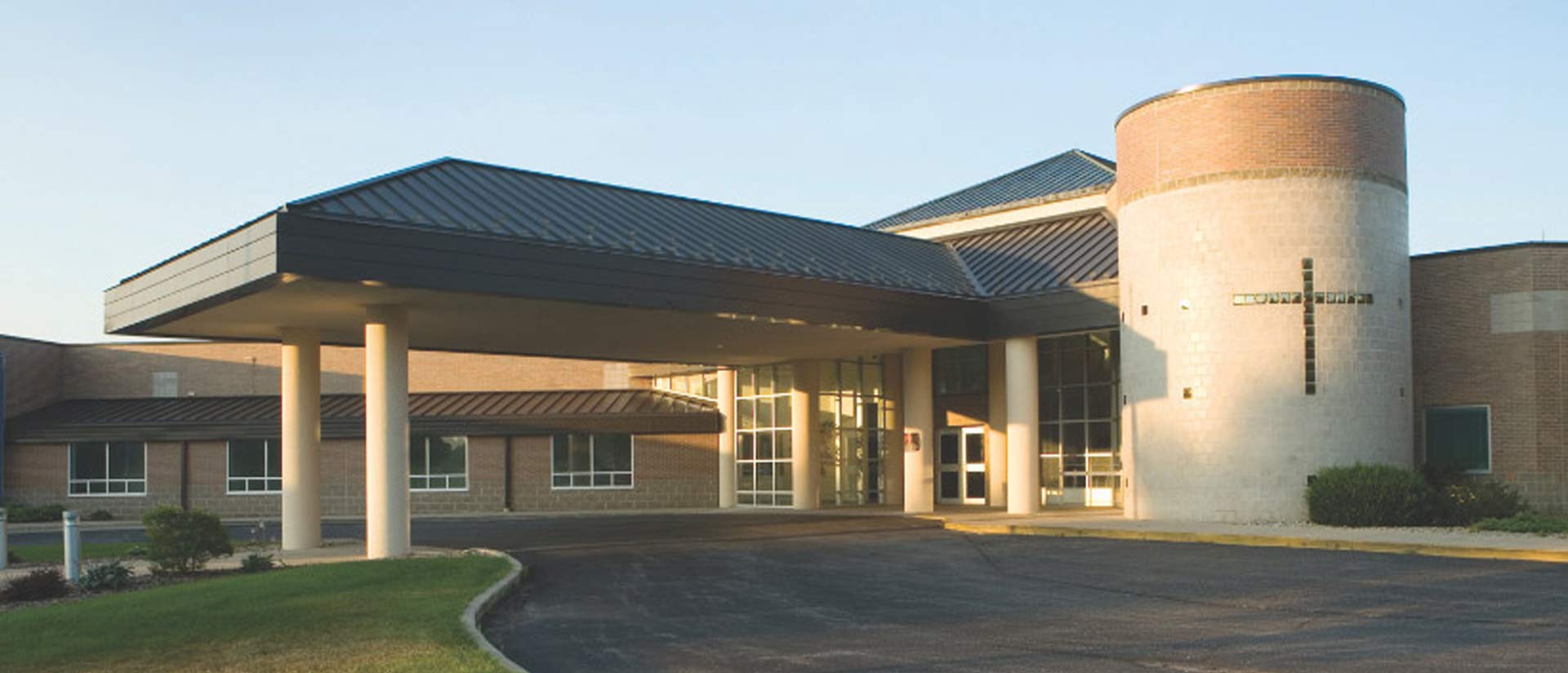 An exterior photo of South Bend Orthopaedics Plymouth location
